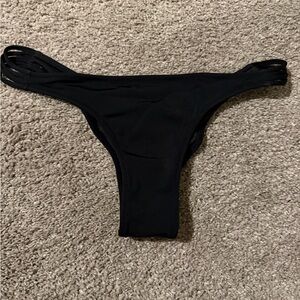 Victoria’s Secret Super Strappy Itsy Black Bikini Bottom. Size Small.